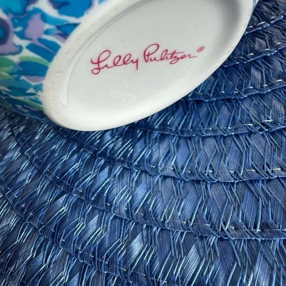 LILLY PULITZER CUP - Picture 2 of 5